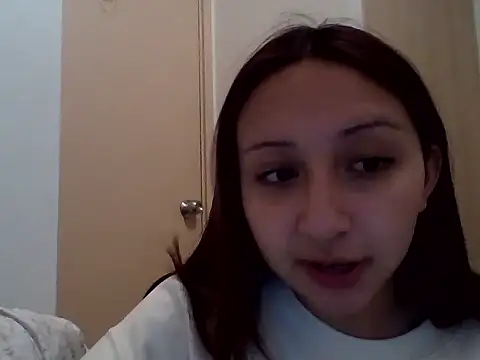 Snapshot of 010874 chatting on 05/31/26, 05:35 010874 online show from 05/31/26, 05:35