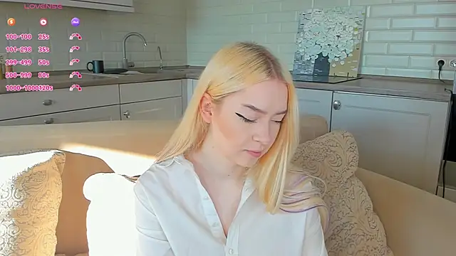 Chanelbayerr online show from 07/05/26, 01:32