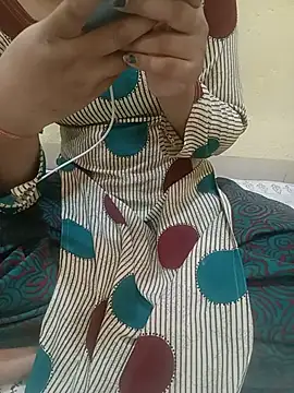 Snapshot of Seema_yadav01 chatting on 05/29/26, 05:13 Seema yadav01 online show from 05/29/26, 05:13