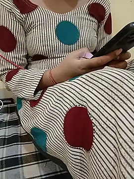 Seema yadav01 online show from 07/27/26, 05:25
