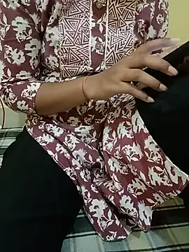 Seema yadav01 online show from 06/25/26, 05:34
