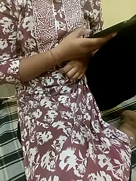 Seema yadav01 online show from 07/20/26, 05:15