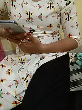Seema yadav01 online show from 06/18/26, 09:25