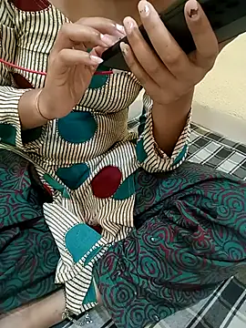 Seema yadav01 online show from 07/15/26, 05:36