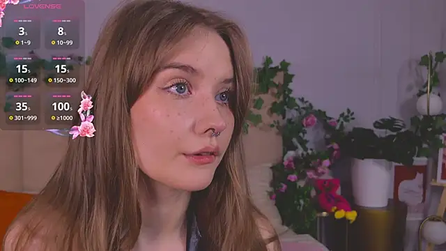 Snapshot of Flora_DeVille chatting on 07/27/26, 06:04 Flora DeVille online show from 07/27/26, 06:04