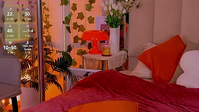 Flora DeVille online show from 05/25/26, 06:17