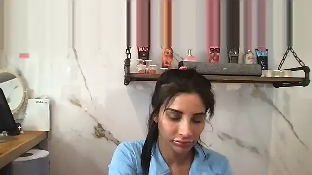Snapshot of Miss_juicybabes chatting on 05/11/26, 10:49 Miss juicybabes online show from 05/11/26, 10:49