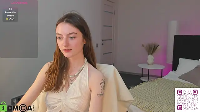 Valenora1 online show from 05/15/26, 11:30