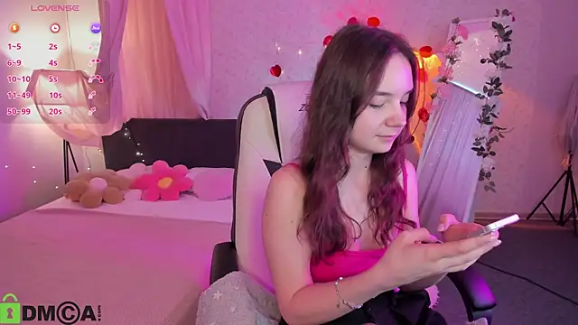Snapshot of Elvienne chatting on 07/02/26, 03:18 Elvienne online show from 07/02/26, 03:18