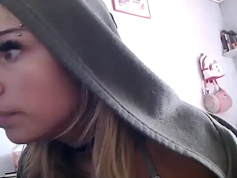 bunnyfoxxd online show from 06/27/26, 08:59