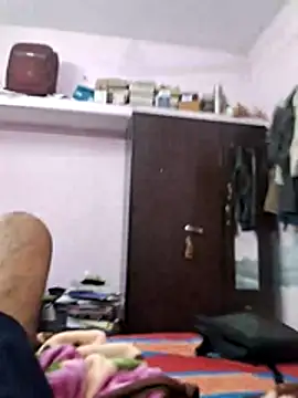 Snapshot of vickyoerhg chatting on 05/14/26, 04:53 vickyoerhg online show from 05/14/26, 04:53