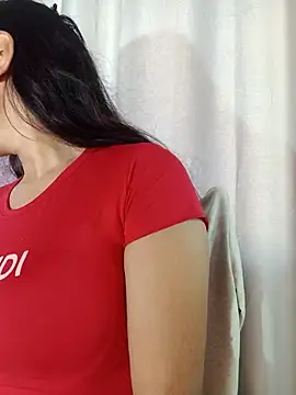 Hot Sophy  online show from 07/06/26, 12:34