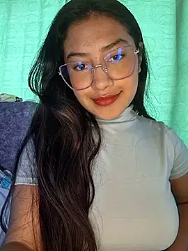 Hot Sophy  online show from 05/28/26, 12:00