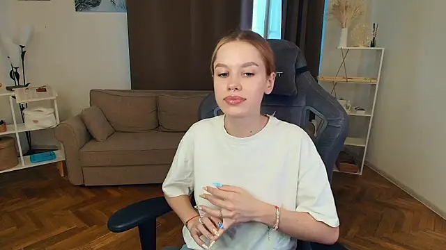 MelonyTauer online show from 05/04/26, 01:14