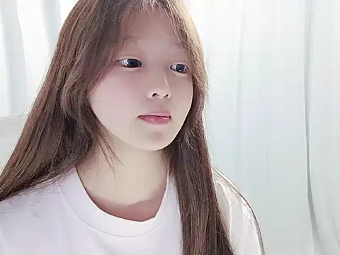 Yangirl520 online show from 06/03/26, 08:15