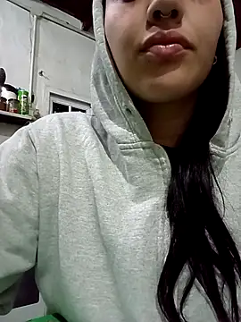 paula2422 online show from 05/04/26, 10:18