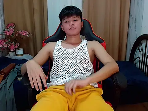 yourhotasiandoms online show from 05/21/26, 05:27