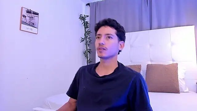 Alejo-and-Thiago online show from 07/08/26, 12:39