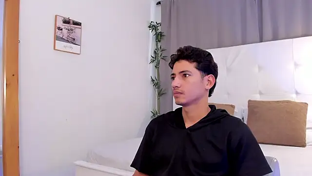 Alejo-and-Thiago online show from 07/09/26, 12:15