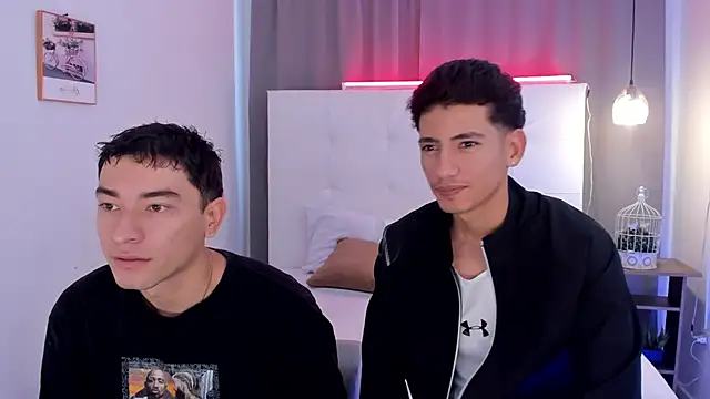 Alejo-and-Thiago online show from 05/18/26, 01:16
