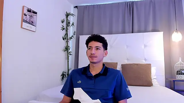 Alejo-and-Thiago online show from 07/21/26, 12:28