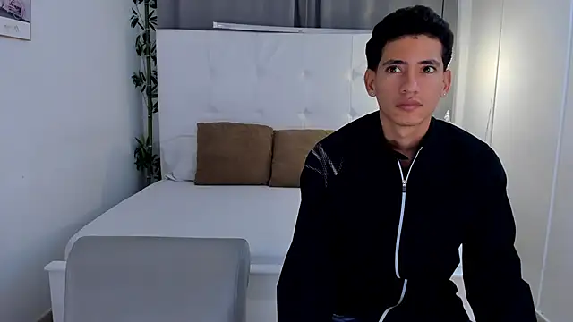 Alejo-and-Thiago online show from 06/09/26, 12:28