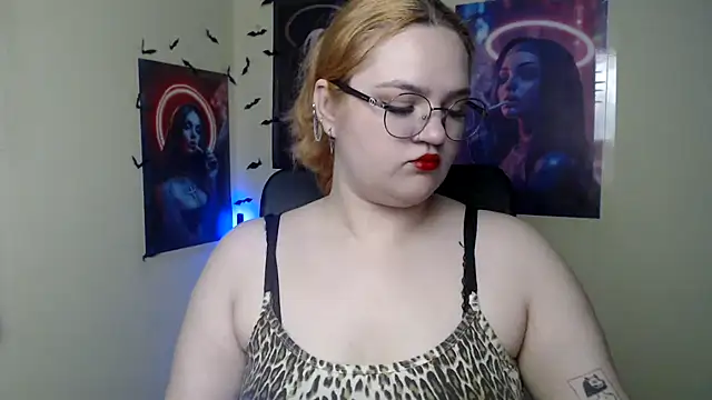RinaRiii online show from 05/23/26, 06:18