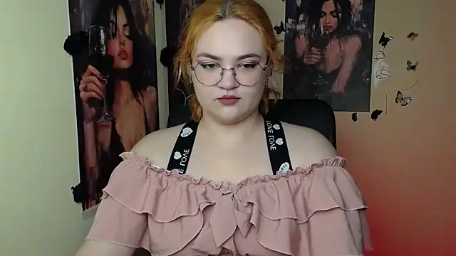 RinaRiii online show from 05/15/26, 12:25