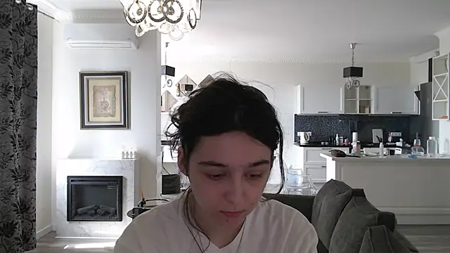 cute lilia online show from 05/08/26, 09:24