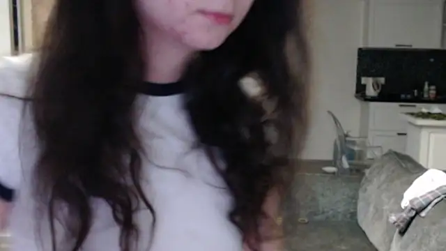 cute lilia online show from 05/09/26, 06:33