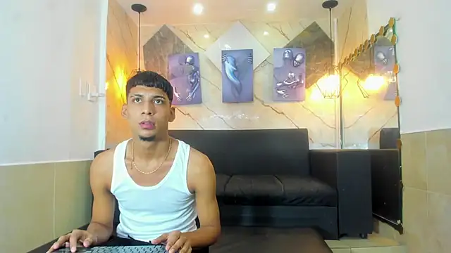 Snapshot of Yeff_26 chatting on 07/29/26, 12:37 Yeff 26 online show from 07/29/26, 12:37