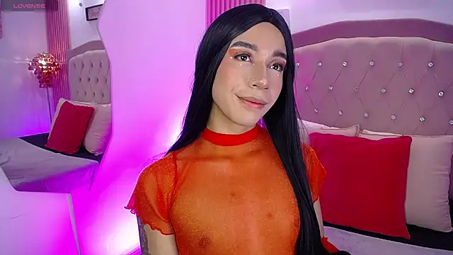 Snapshot of Khloe_Dangel chatting on 05/06/26, 04:16 Khloe Dangel online show from 05/06/26, 04:16