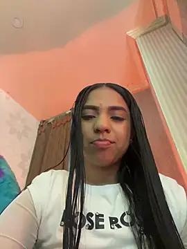 Snapshot of Dulcerouss__ chatting on 05/28/26, 11:27 Dulcerouss online show from 05/28/26, 11:27