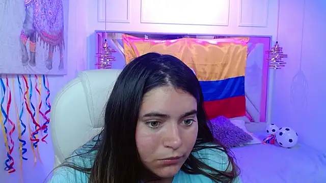 Laurha  online show from 07/01/26, 07:36