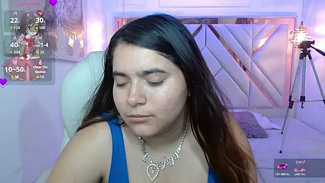 Laurha  online show from 07/16/26, 07:33