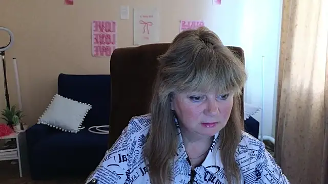 Melania Cook online show from 06/07/26, 04:50