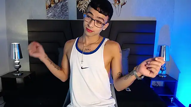 The skinny boy  online show from 05/02/26, 03:56