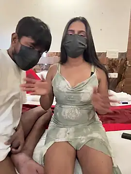 MUSKANHOTCOUPLE online show from 08/04/26, 07:35