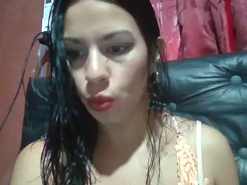 Snapshot of pamelaamorette chatting on 06/06/26, 05:18 pamelaamorette online show from 06/06/26, 05:18