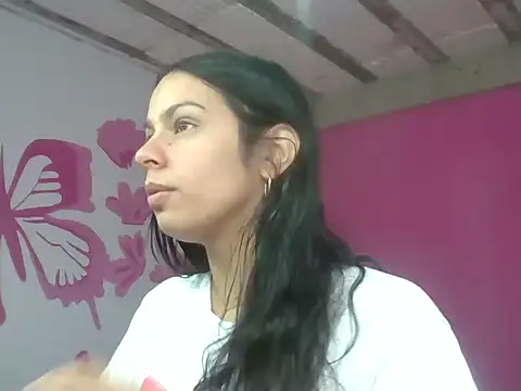 Snapshot of pamelaamorette chatting on 06/03/26, 12:06 pamelaamorette online show from 06/03/26, 12:06