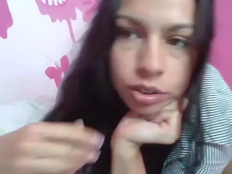 Snapshot of pamelaamorette chatting on 06/03/26, 02:33 pamelaamorette online show from 06/03/26, 02:33