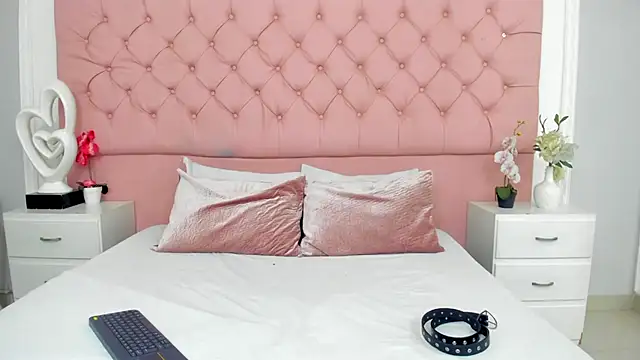 SarahDoll   online show from 06/20/26, 03:17