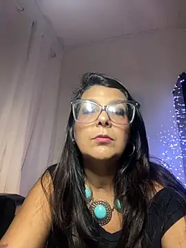 VelvetLunna online show from 05/02/26, 03:45
