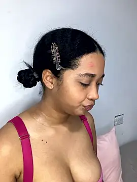  sweetSabrina- online show from 05/18/26, 12:44