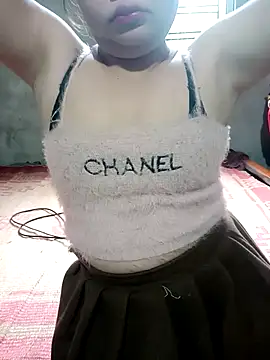 Lily Henry online show from 05/03/26, 11:52