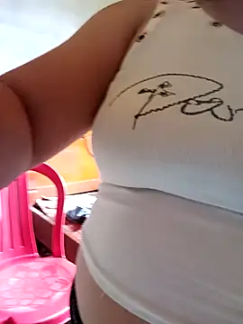 Lily Henry online show from 05/07/26, 05:01