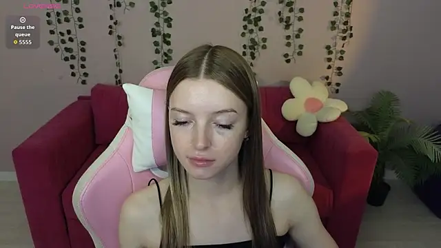 Eva Th0mpson online show from 07/13/26, 01:05