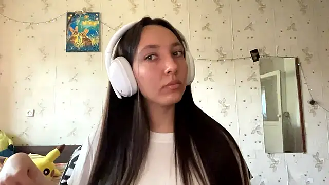 SheeringGape online show from 05/19/26, 01:32