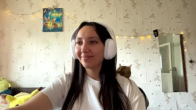 SheeringGape online show from 05/19/26, 01:56