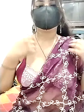 sexyy nidhii online show from 06/17/26, 06:40